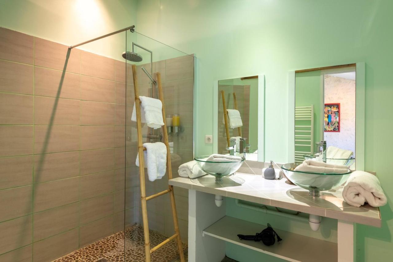 Bed and Breakfast L'Ilot Vignes Rauzan Exterior foto